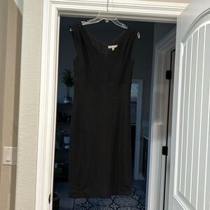 Sleeveless black dresss